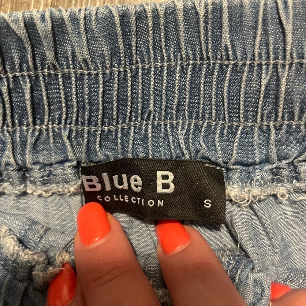 Blue B Chambray Frayed Shorts Womens Small Tencel High Waisted Casual Resortwear - Picture 4 of 5